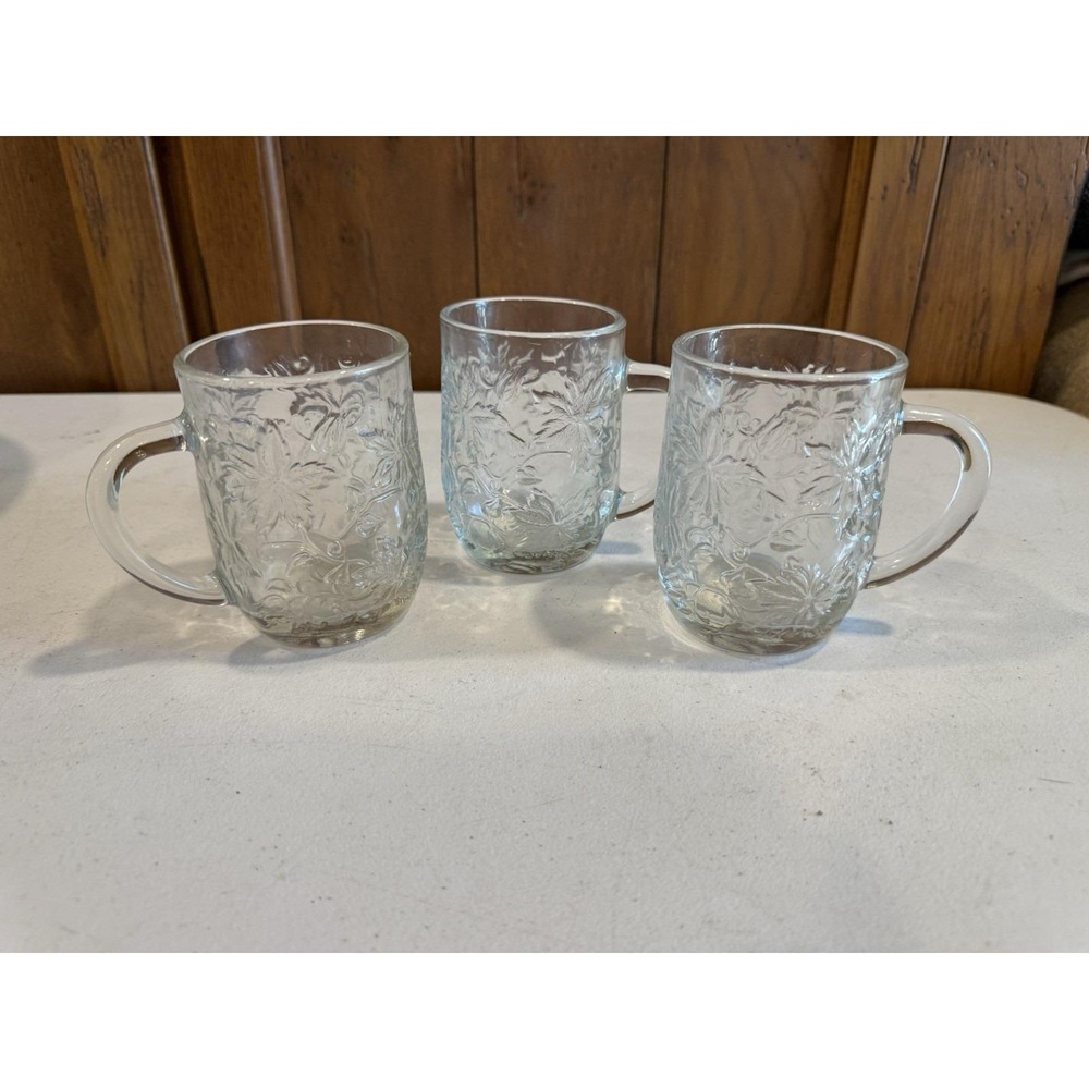 VTG Princess House Fantasia Coffee Cups (3) Mugs Poinsettia Pattern Retired